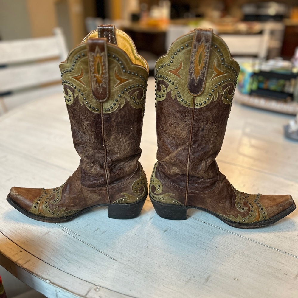 Old Gingo boots
